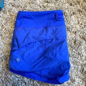 Lululemon 2.5 inch shorts